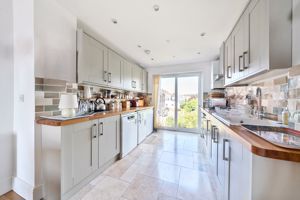 Kitchen- click for photo gallery